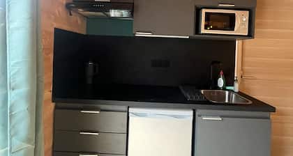 Villa en Bois de 45 m2 proche de SÚte + Studio indépendant de 20 m2 en OPTION