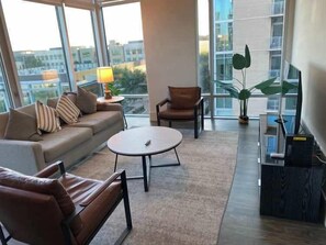 TV - Preston Royal Double II I Premium 2BR in Dallas (Dallas)