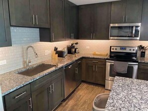 Private kitchen - Preston Royal Double II I Premium 2BR in Dallas (Dallas)