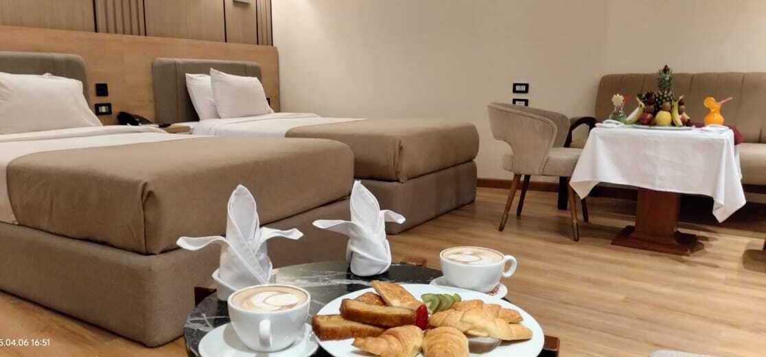 In-room safe, blackout curtains