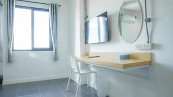 Standard Twin Room, 2 Twin Beds | Individually decorated, desk, laptop workspace, soundproofing