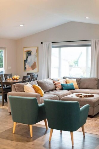 HotTub|Fire Pit|Outdoor Dining|EV Charger