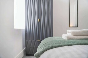 3 chambres, fer et planche Ă repasser, accĂšs Internet, draps fournis