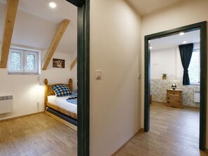 2 bedrooms, free WiFi - Nice apartment for 7 people with hot tub, WIFI and TV (Jablonec Nad Nisou)