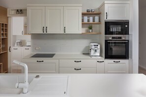 냉장고, 전자레인지, 오븐, 쿡탑