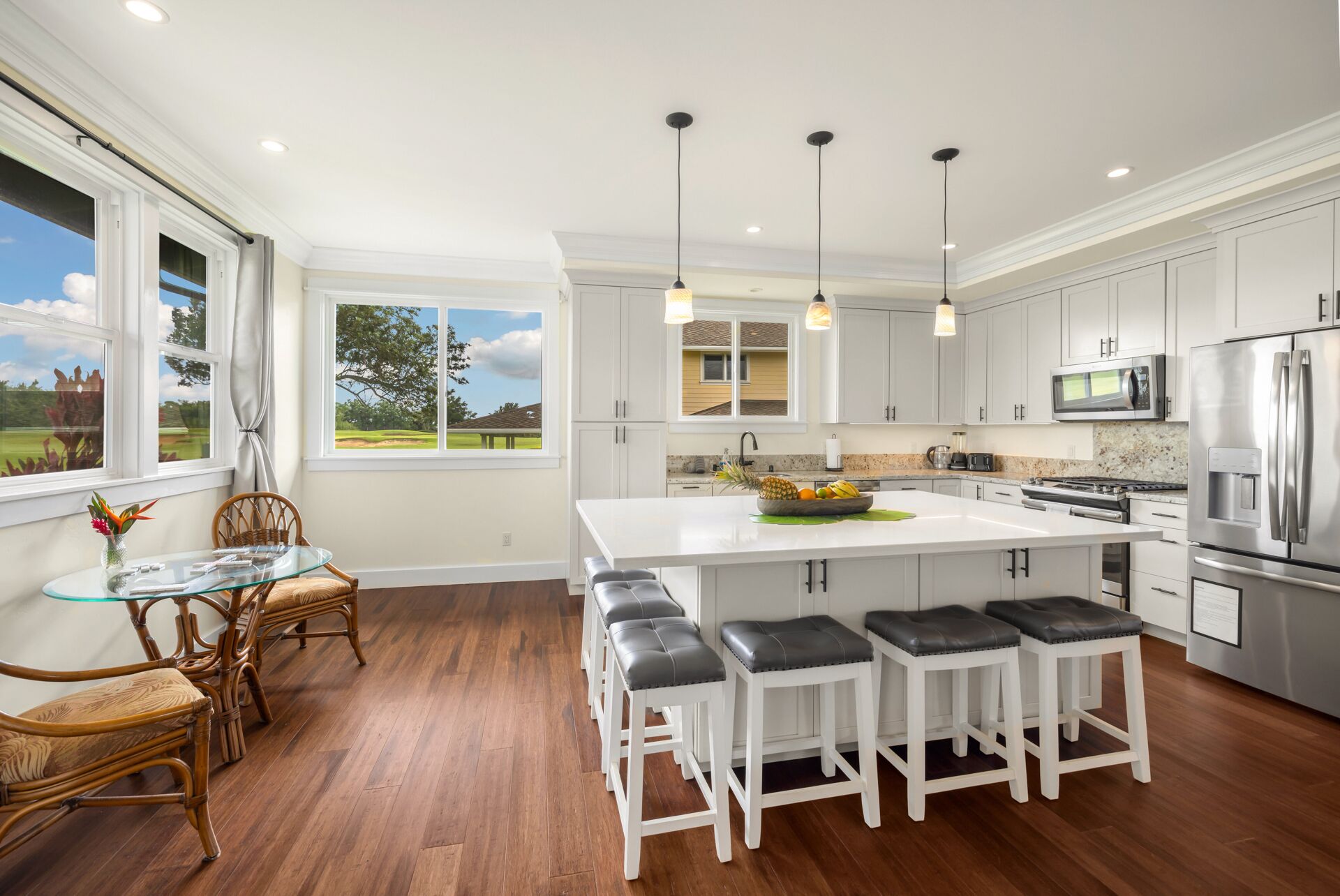 Kitchen with Plenty of Room for the Sous Chefs