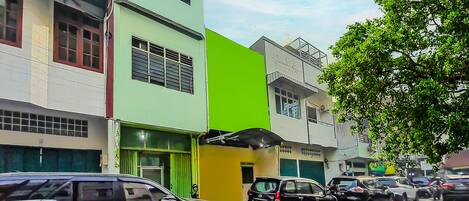 Fachada de la propiedad