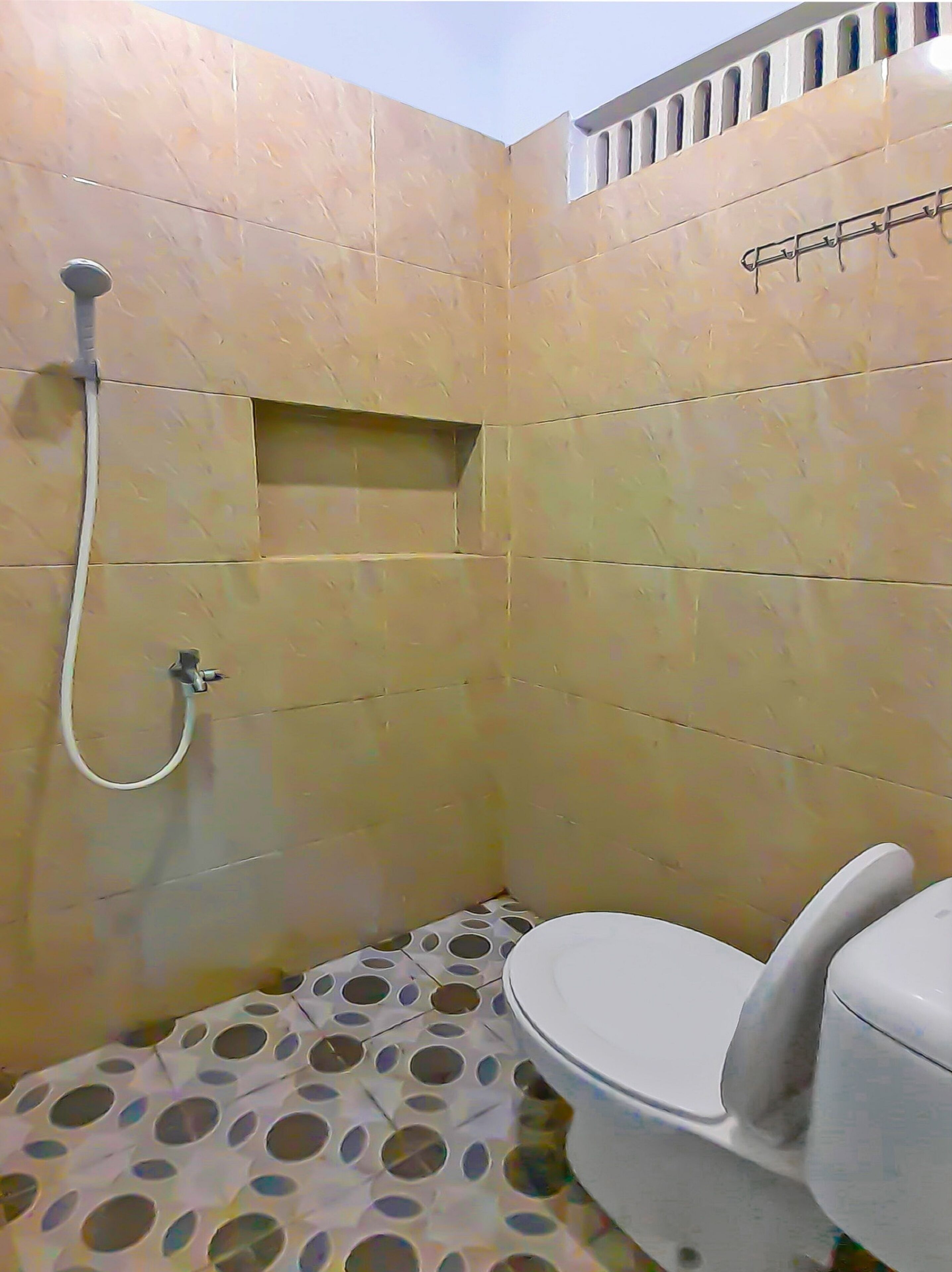 Foto - SPOT ON 92236 Kediri Family Homestay