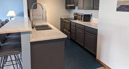 Harbor View 205 - Condo in the Heart of Downtown La Pointe!