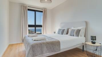 3 habitaciones, tabla de planchar con plancha y wifi gratis