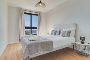 3 habitaciones, tabla de planchar con plancha y wifi gratis