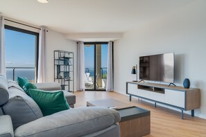 Living area - Banana Tree (Câmara de Lobos)