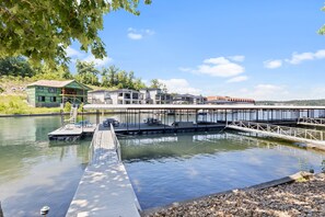 Pool - Our Cove Retreat - Perfect for Wave-Free Swimming, Tanning & Prime Location Fun! (Lake Ozark)