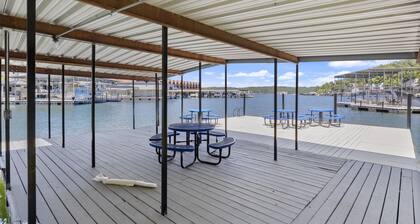 Our Cove Retreat - Perfect for Wave-Free Swimming, Tanning & Prime Location Fun!