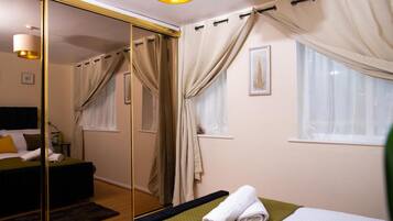 Apartment | 1 bedroom, iron/ironing board, free WiFi, bed sheets