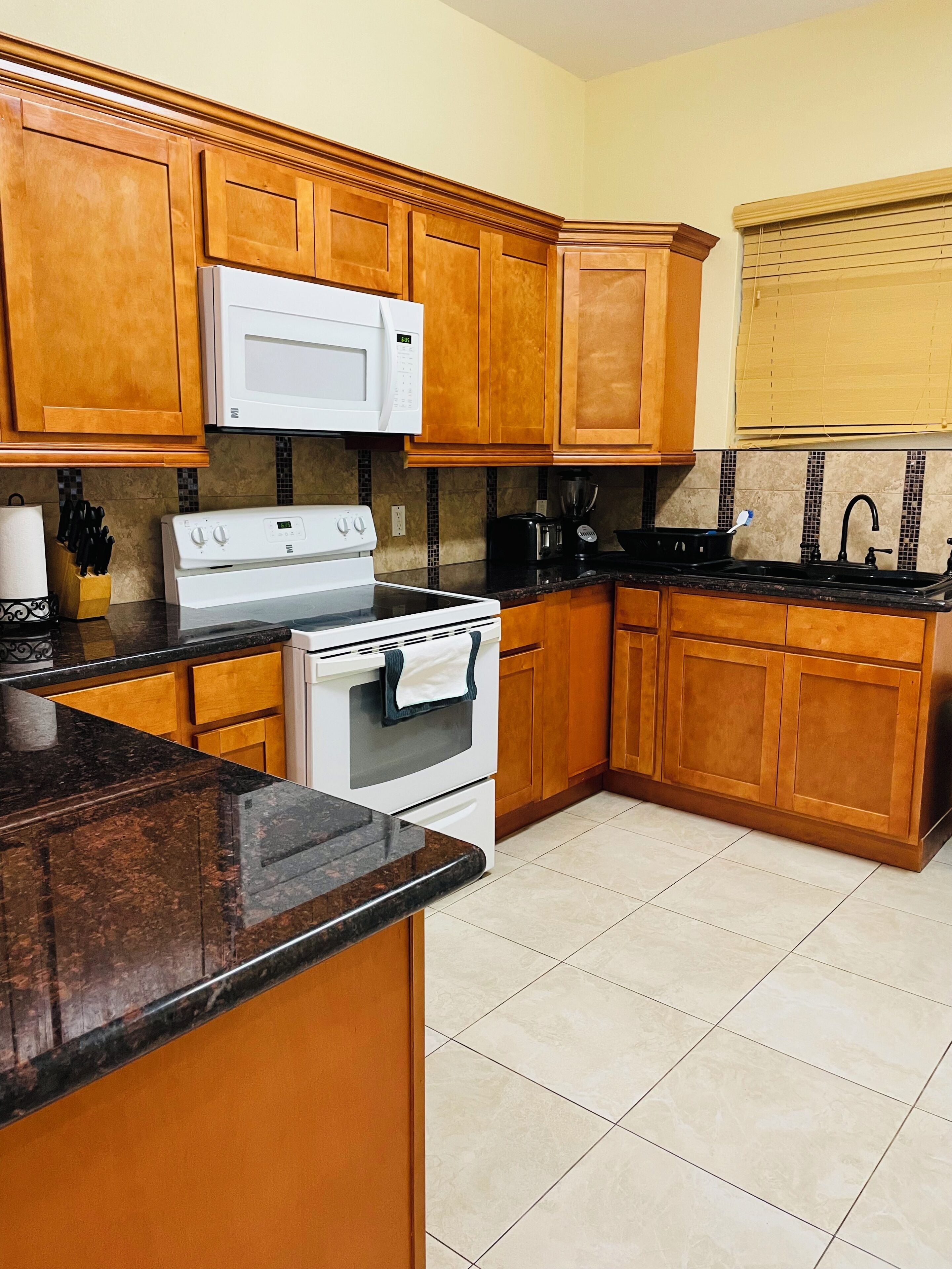 Fridge, microwave, coffee/tea maker, electric kettle