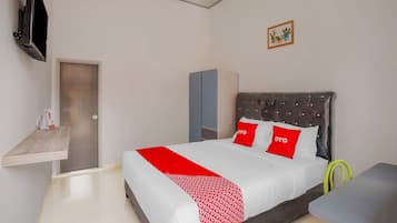 Standard Double Room | Desk, laptop workspace, free WiFi, bed sheets