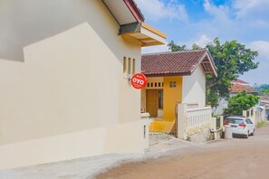 Mặt tiền nơi lưu trú