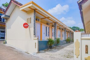Front of property - Hotel O Wisma Bambu Syariah (Bandar Lampung)