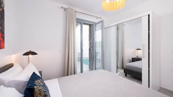 Comfort Villa | In-room safe, iron/ironing board, free WiFi, bed sheets