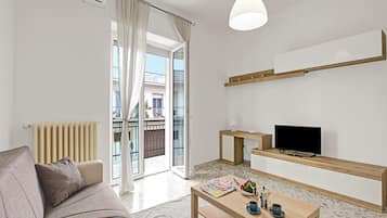 家庭公寓, 2 間臥室 (Casa Ojala' in the center of) | 起居區 | 21-吋平面電視,提供有線頻道