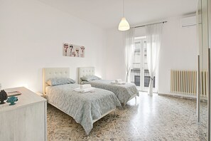 Family Apartment, 2 Bedrooms, Balcony (Casa Ojala' in the center of) | 2 bedrooms, WiFi - Casa Ojala' in the Center of Alberobello (Alberobello)