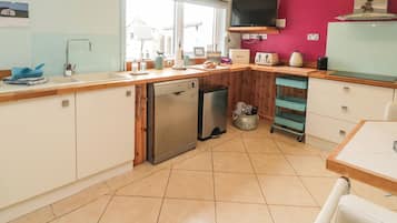 Fridge, dishwasher, electric kettle, toaster