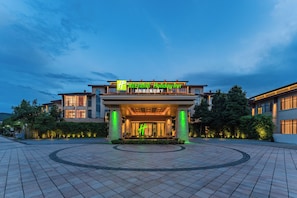 Exterior - Holiday Inn Wuyi Mountain Water Village by IHG (Nanping)