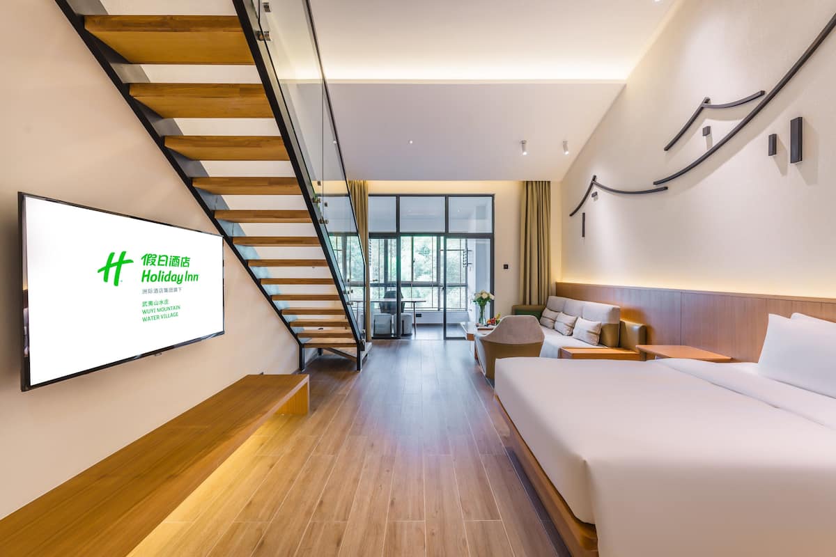 Suite, 2 Bedrooms | 1 bedroom, bed sheets