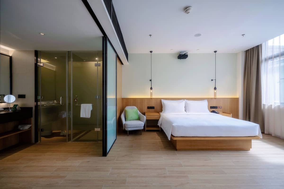 Premium Room | 1 bedroom, bed sheets