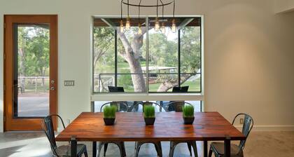 Waterfront-Sleeps12-Pets OK-Boat Slip