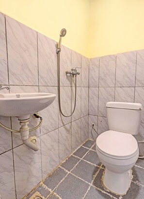 Deluxe Double Room | Bathroom