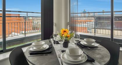 2 Bed Penthouse With Beautiful City Views