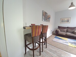 Smart TV - Cozy Apartment (Worcester)