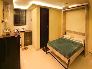 Deluxe Villa (1 BHK) | Free WiFi, bed sheets