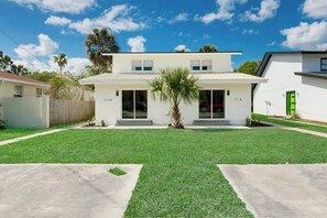 Exterior - Beautiful home by the Bridge of Lions (St Augustine)