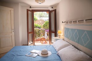 4 Schlafzimmer, Bügeleisen/Bügelbrett, Bettwäsche
