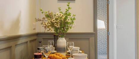 تناول الطعام