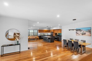 Dining - Sorrento Seaside Sanctuary (Sorrento)