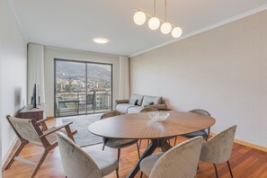 Interior - Barreiros Residence I (Funchal)