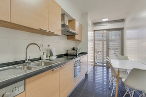 Private kitchen - Barreiros Residence I (Funchal)
