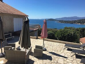 Terrace/patio - Maison Mitoyenne vue MER et Coucher de Soleil (Pietrosella)
