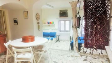 Vila Deluks | Area keluarga | Monitor komputer dan printer