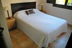 3 Schlafzimmer, Bügeleisen/Bügelbrett, WLAN, Bettwäsche