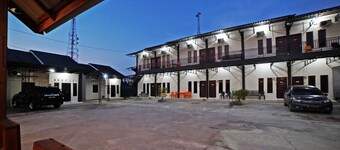 OYO 90618 Hanania House Syariah