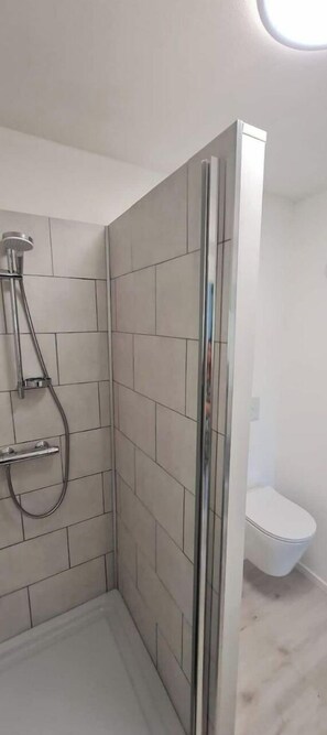 Towels, toilet paper - Studio Cosy Le 12 (Châlons-en-Champagne)