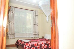 Habitación clásica doble | Tabla de planchar con plancha y wifi gratis