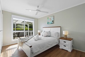 4 bedrooms, iron/ironing board, free WiFi, bed sheets