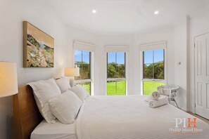 Unclassified image, 5 of 42, button