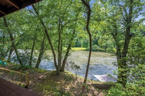 Property grounds - Seven's Secret - Riverside Vacation Home (McCaysville)